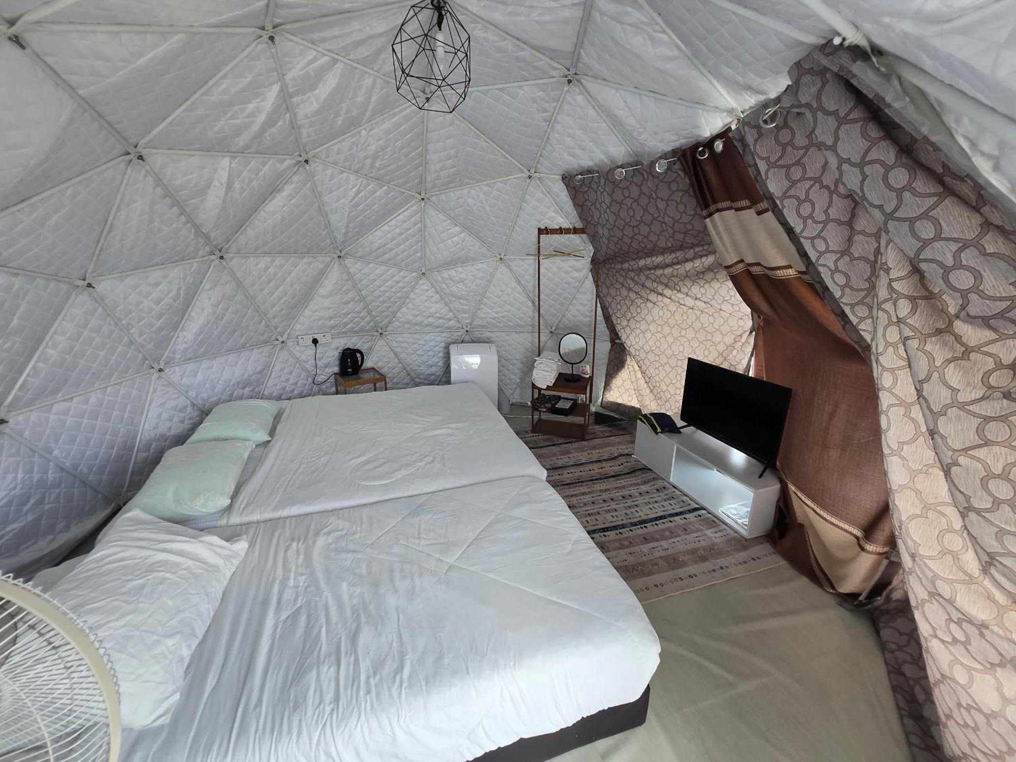 ホテル Gunung Medan Glamping & Cafe カンガー エクステリア 写真