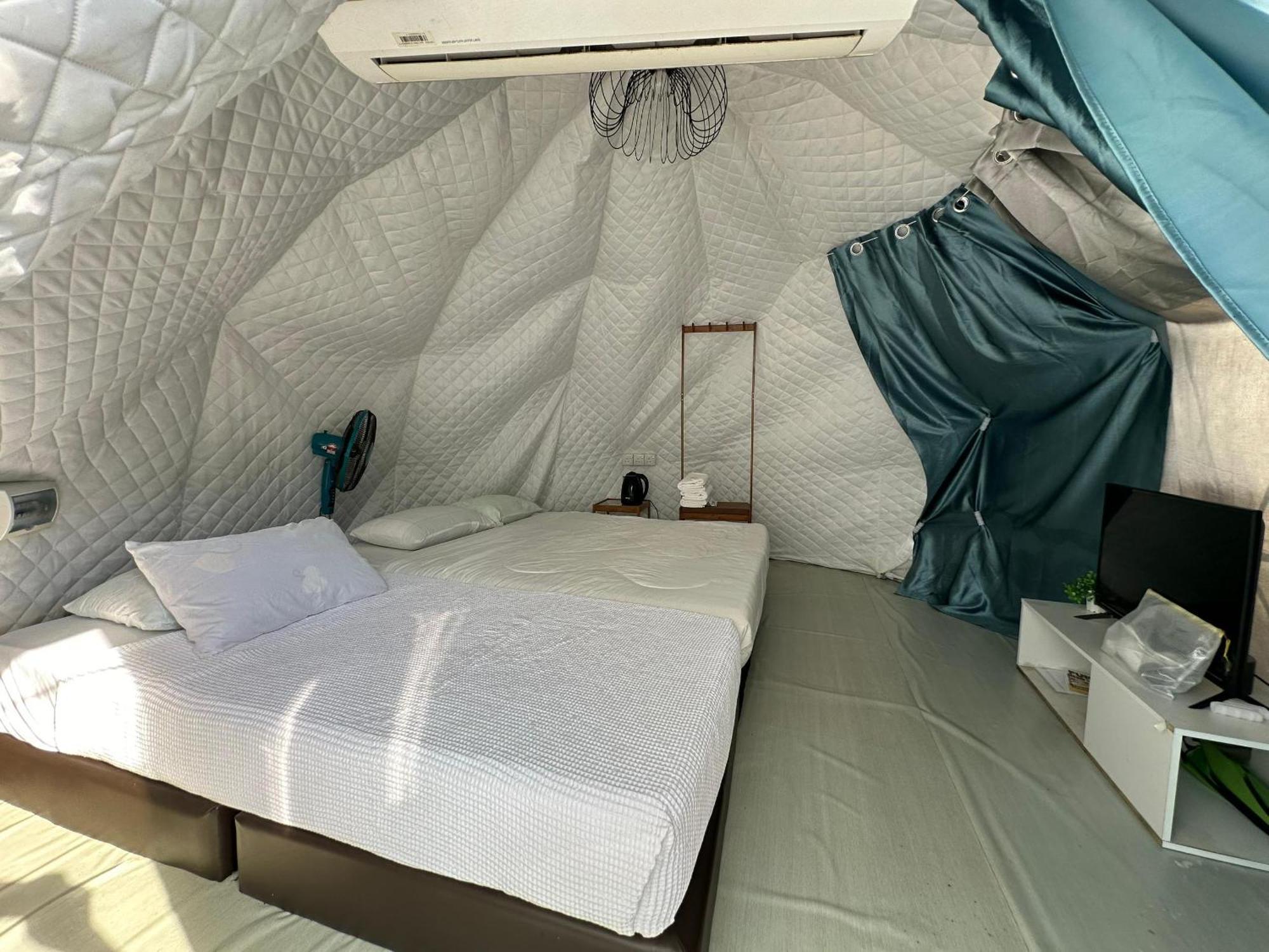 ホテル Gunung Medan Glamping & Cafe カンガー エクステリア 写真