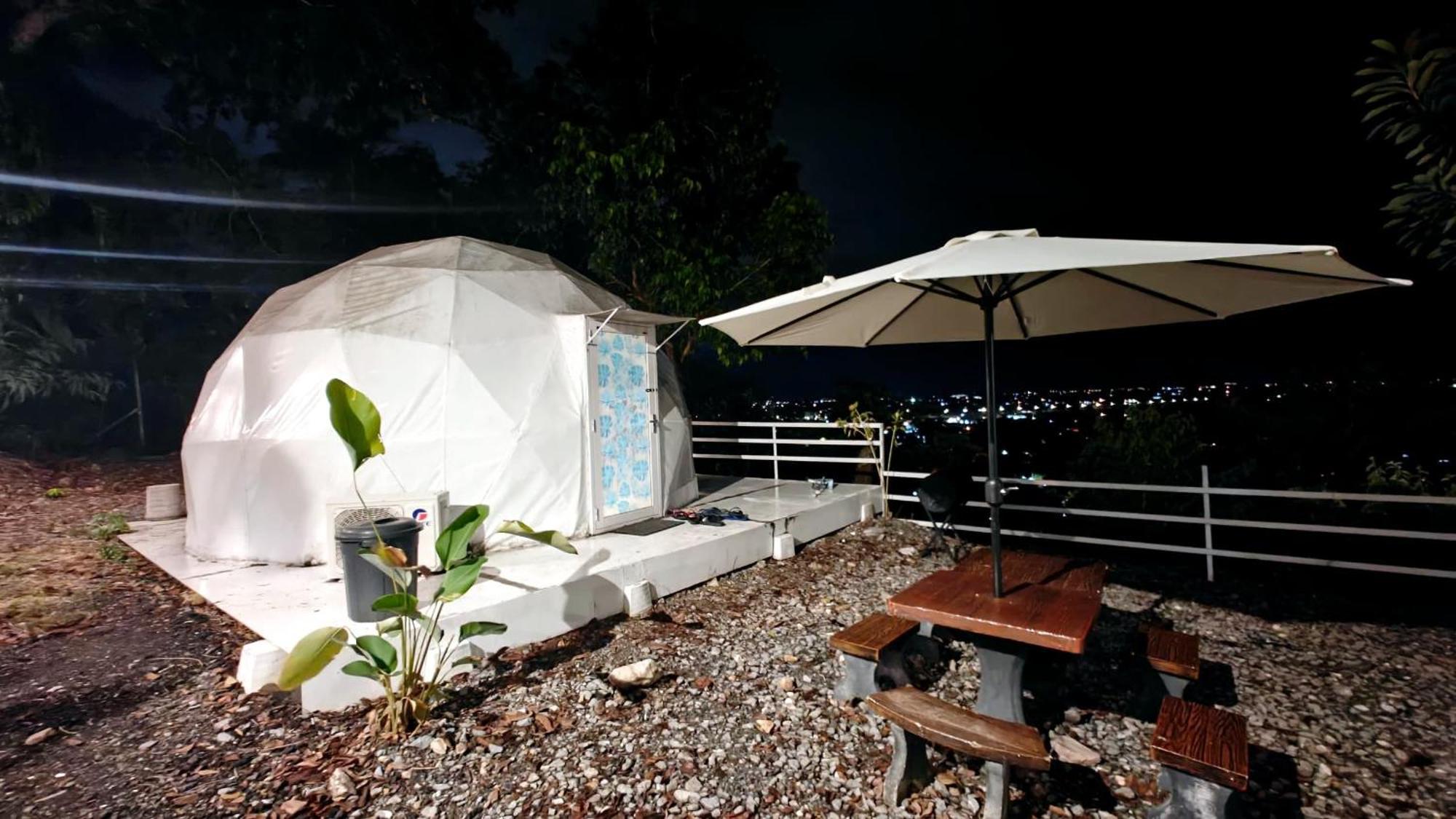 ホテル Gunung Medan Glamping & Cafe カンガー エクステリア 写真