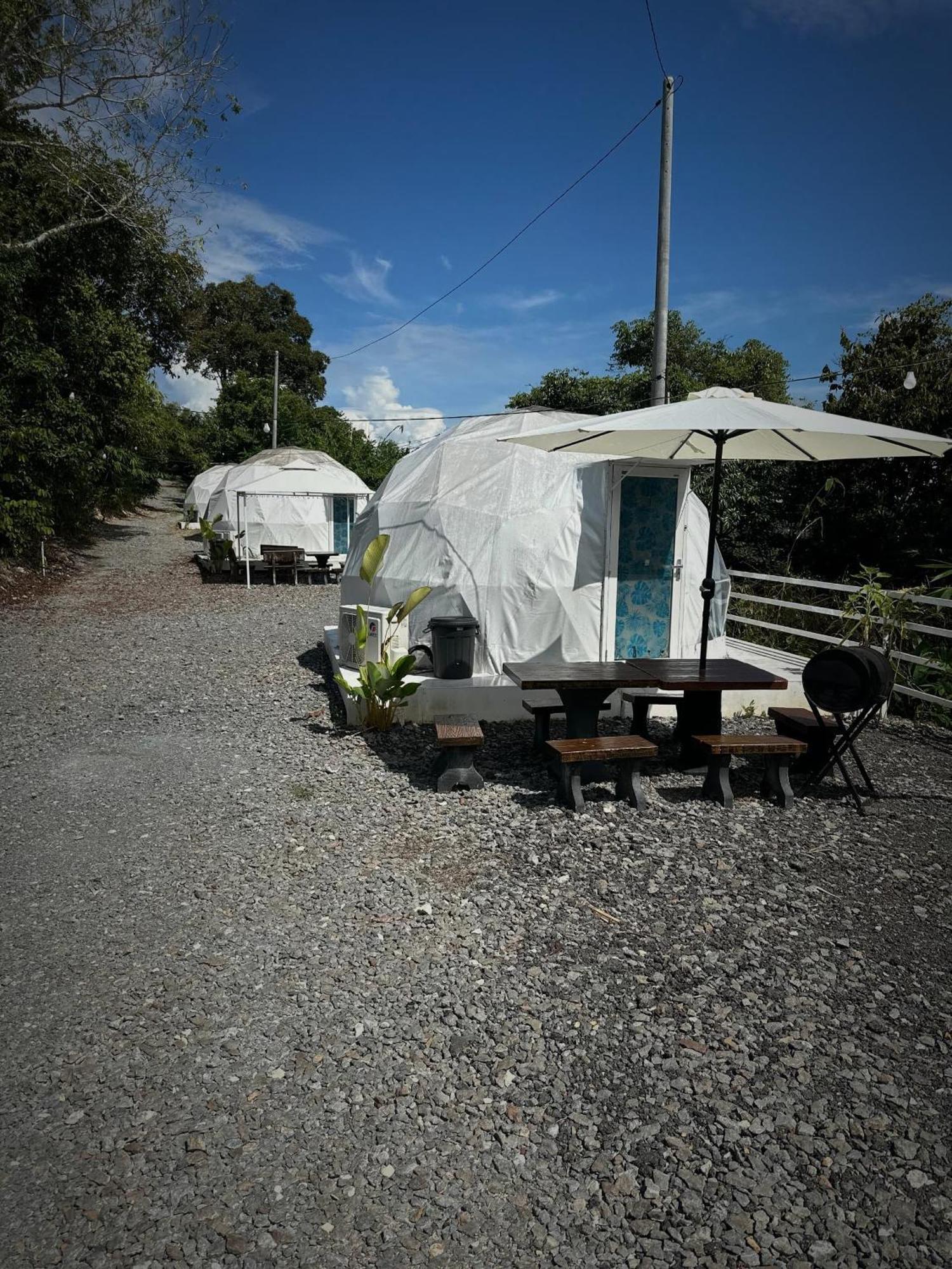 ホテル Gunung Medan Glamping & Cafe カンガー エクステリア 写真