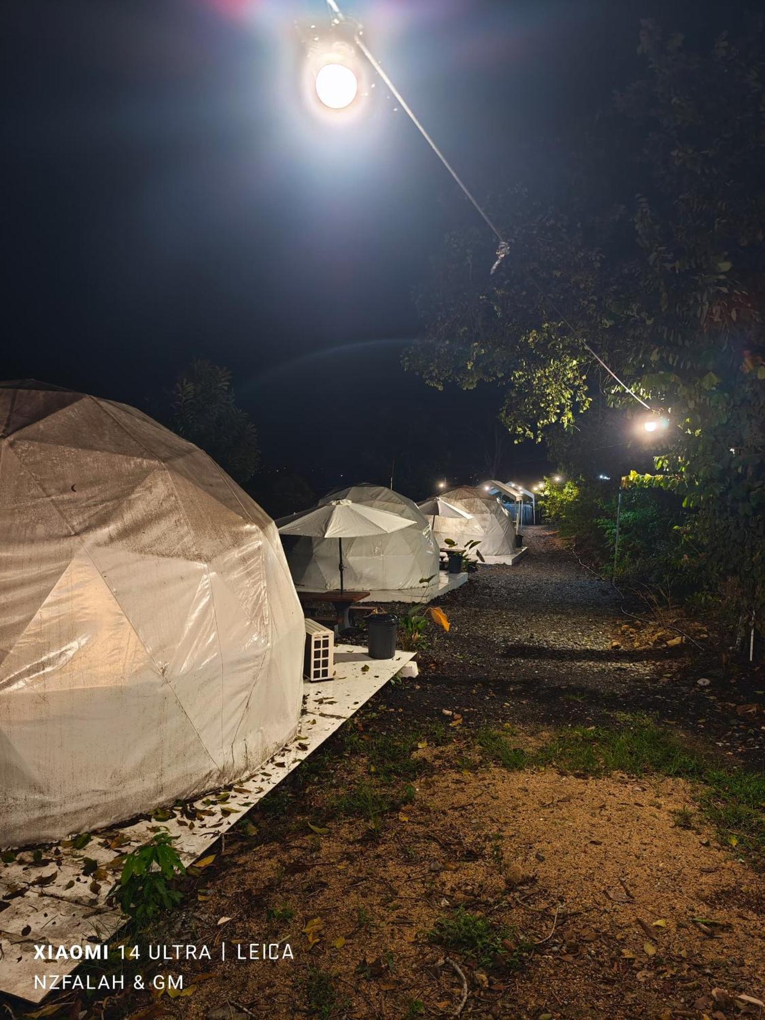 ホテル Gunung Medan Glamping & Cafe カンガー エクステリア 写真